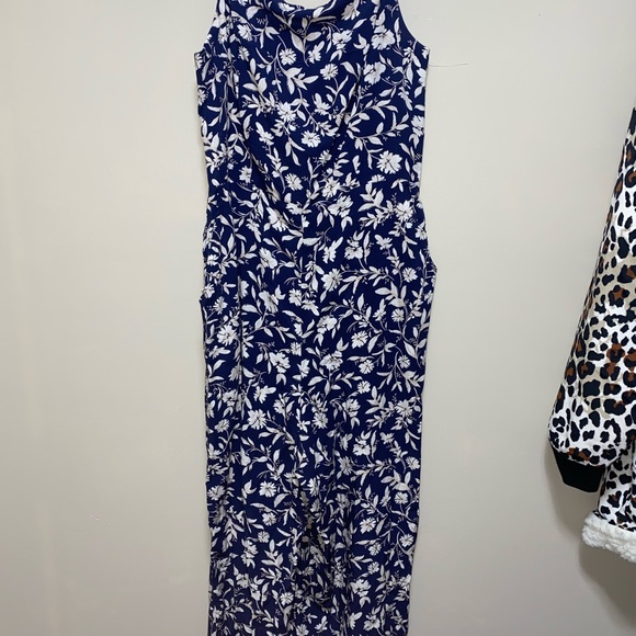 old navy jumpsuit - Picture 2 of 3